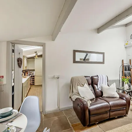 2 Bed In Hawes 94812 *